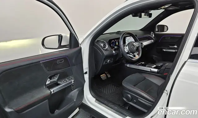 Mercedes-Benz GLB-Class 2022 2.0 автомат (гидро), миниатюра 12