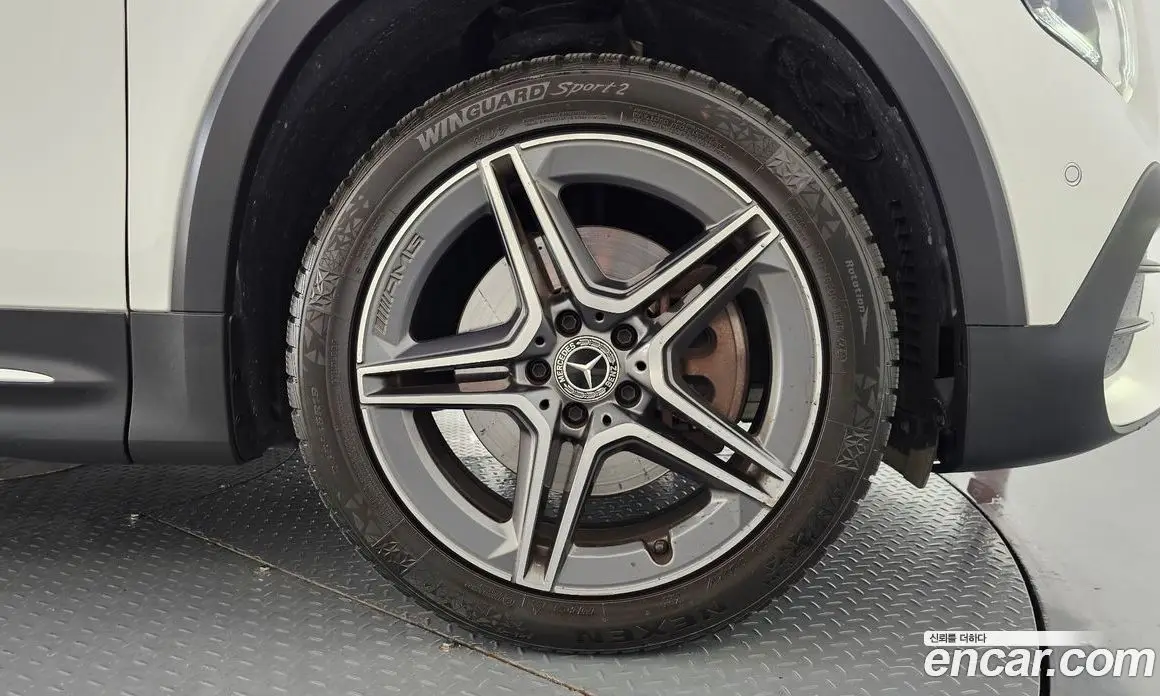 Mercedes-Benz GLB-Class 2022 2.0 автомат (гидро), фото 6 Mercedes-Benz GLB-Class 2022 2.0 автомат (гидро), фото 6