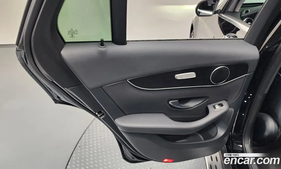 Mercedes-Benz GLC-Class 2019 2.0 автомат (гидро), фото 15 Mercedes-Benz GLC-Class 2019 2.0 автомат (гидро), фото 15