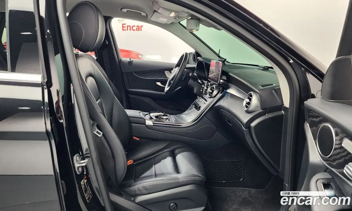 Mercedes-Benz GLC-Class 2019 2.0 автомат (гидро), фото 16 Mercedes-Benz GLC-Class 2019 2.0 автомат (гидро), фото 16