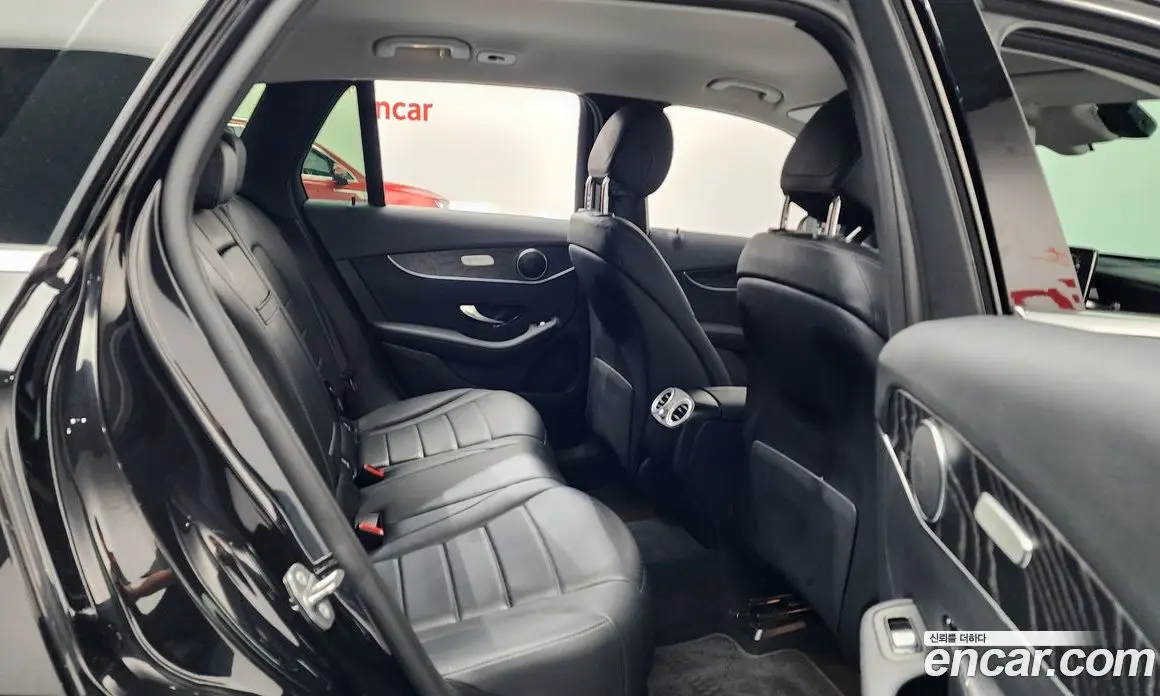 Mercedes-Benz GLC-Class 2019 2.0 автомат (гидро), фото 17 Mercedes-Benz GLC-Class 2019 2.0 автомат (гидро), фото 17