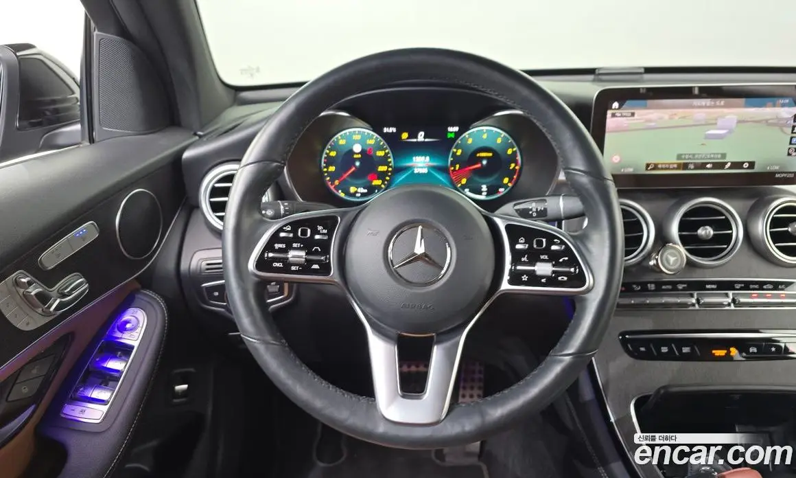 Mercedes-Benz GLC-Class 2020 2.0 автомат (гидро), фото 20 Mercedes-Benz GLC-Class 2020 2.0 автомат (гидро), фото 20