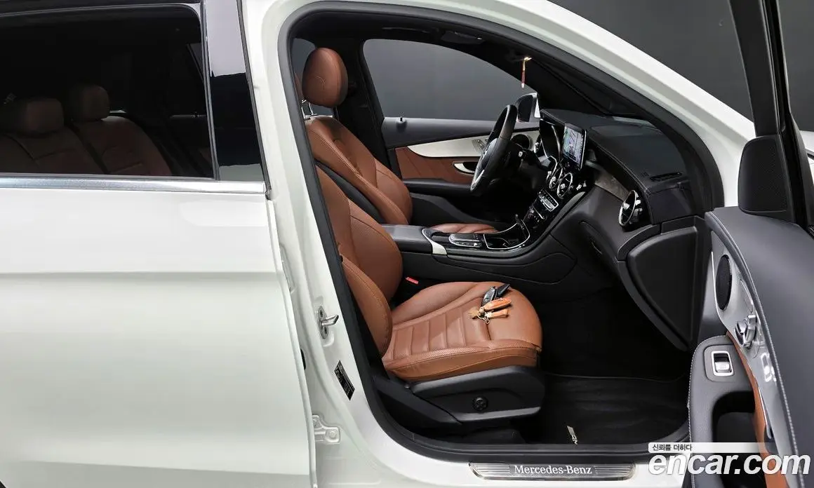 Mercedes-Benz GLC-Class 2022 2.0 автомат (гидро), фото 16