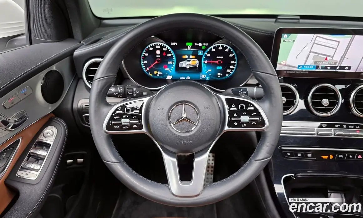 Mercedes-Benz GLC-Class 2022 2.0 автомат (гидро), фото 19