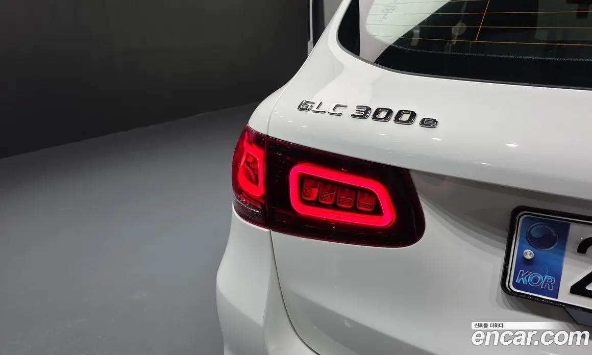 Mercedes-Benz GLC-Class 2022 2.0 автомат (гидро), фото 9