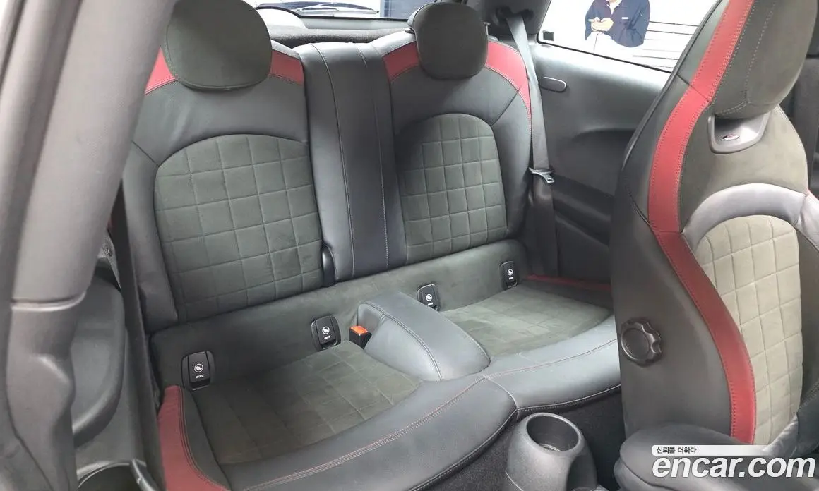 Mini Cooper 2019 2.0 автомат (гидро), фото 17 Mini Cooper 2019 2.0 автомат (гидро), фото 17