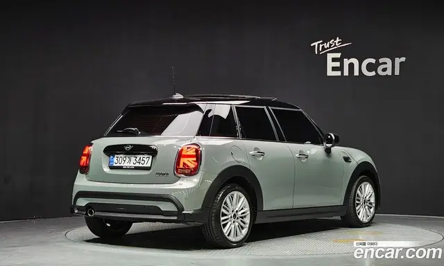 Mini Cooper 2022 1.5 автомат (гидро), миниатюра 2