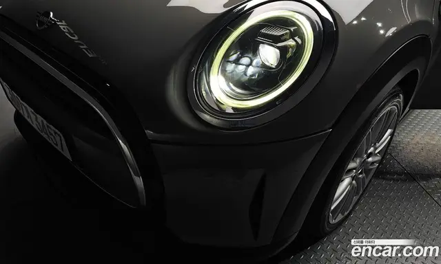 Mini Cooper 2022 1.5 автомат (гидро), миниатюра 8