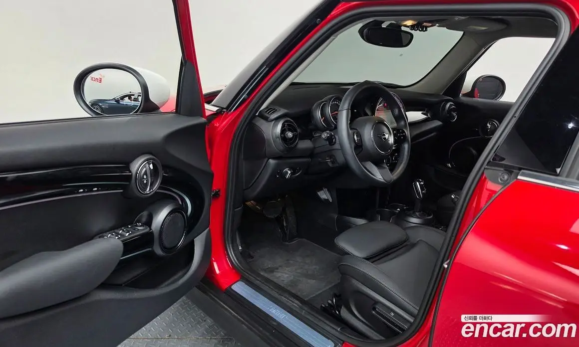 Mini Cooper 2022 1.5 автомат (гидро), фото 13
