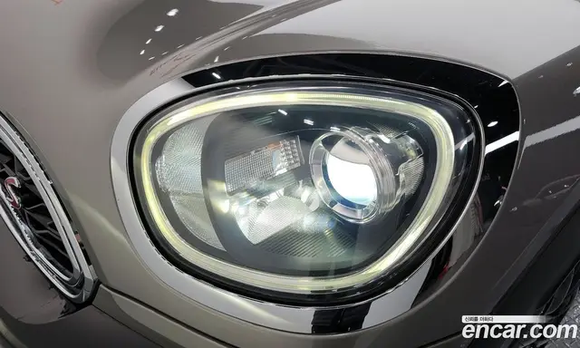 Mini Countryman 2020 2.0 автомат (гидро), миниатюра 8