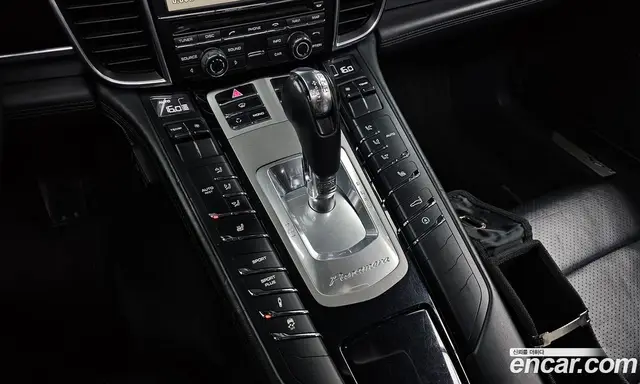 Porsche Panamera 2010 4.8 автомат (гидро), миниатюра 11