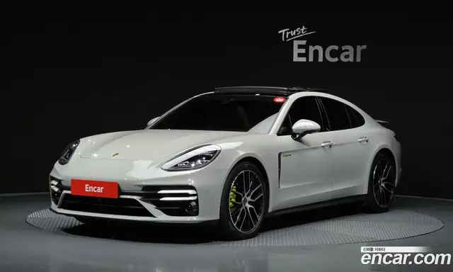 Porsche Panamera, 2023, 19 974 км