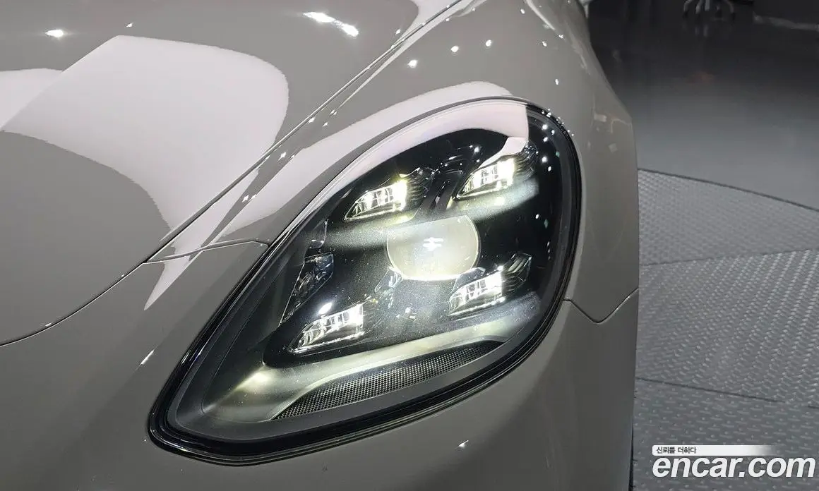 Porsche Panamera 2023 2.9 автомат (гидро), фото 8
