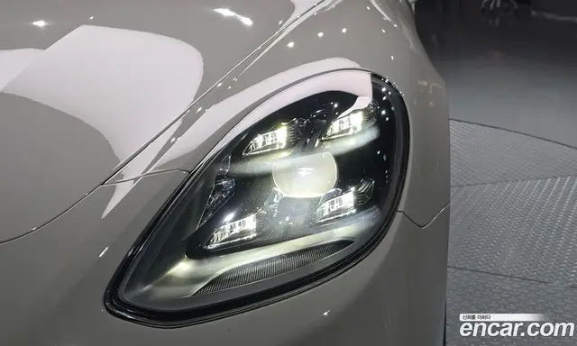 Porsche Panamera 2023 2.9 автомат (гидро), миниатюра 8