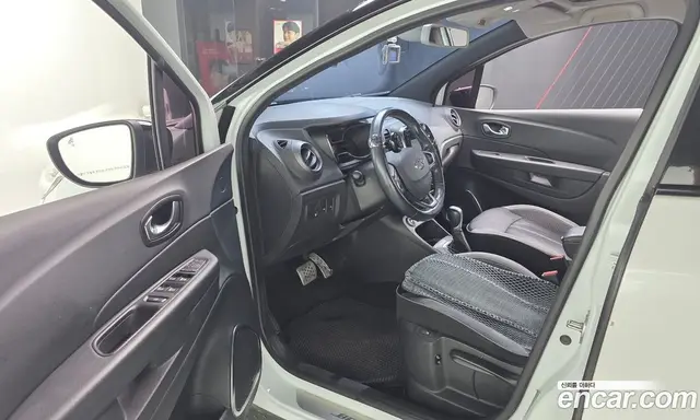 Renault (Samsung) QM3 2017 1.5 автомат (гидро), миниатюра 10 Renault (Samsung) QM3 2017 1.5 автомат (гидро), миниатюра 10