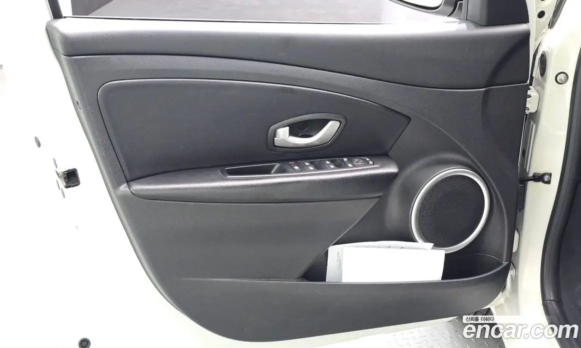 Renault (Samsung) SM3 2013 1.6 автомат (гидро), фото 14 Renault (Samsung) SM3 2013 1.6 автомат (гидро), фото 14