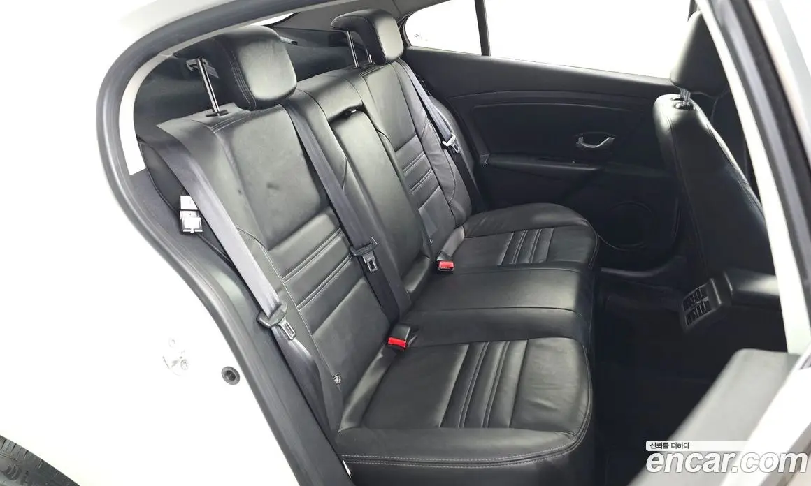 Renault (Samsung) SM3 2013 1.6 автомат (гидро), фото 18 Renault (Samsung) SM3 2013 1.6 автомат (гидро), фото 18