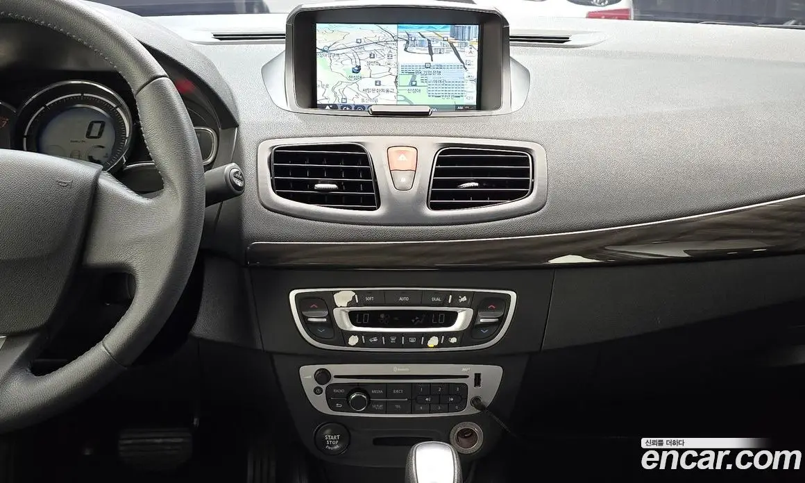 Renault (Samsung) SM3 2013 1.6 автомат (гидро), фото 19 Renault (Samsung) SM3 2013 1.6 автомат (гидро), фото 19