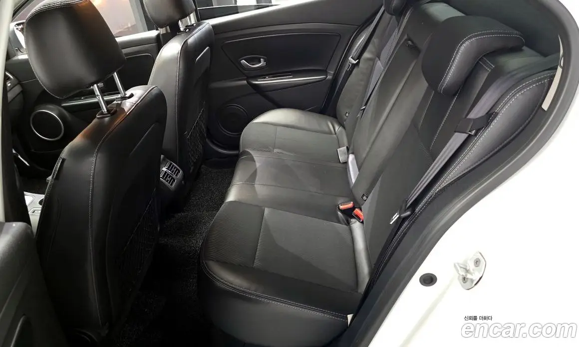 Renault (Samsung) SM3 2014 1.6 автомат (гидро), фото 18 Renault (Samsung) SM3 2014 1.6 автомат (гидро), фото 18