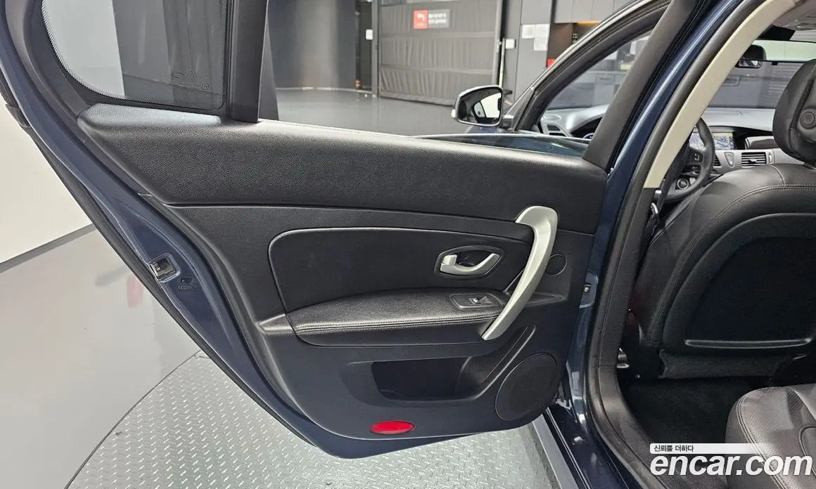 Renault (Samsung) SM5 2015 2.0 автомат (гидро), фото 15 Renault (Samsung) SM5 2015 2.0 автомат (гидро), фото 15