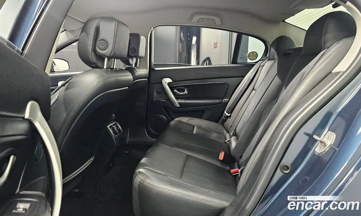 Renault (Samsung) SM5 2015 2.0 автомат (гидро), фото 18 Renault (Samsung) SM5 2015 2.0 автомат (гидро), фото 18