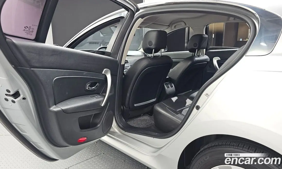 Renault (Samsung) SM5 2016 2.0 автомат (гидро), фото 18 Renault (Samsung) SM5 2016 2.0 автомат (гидро), фото 18