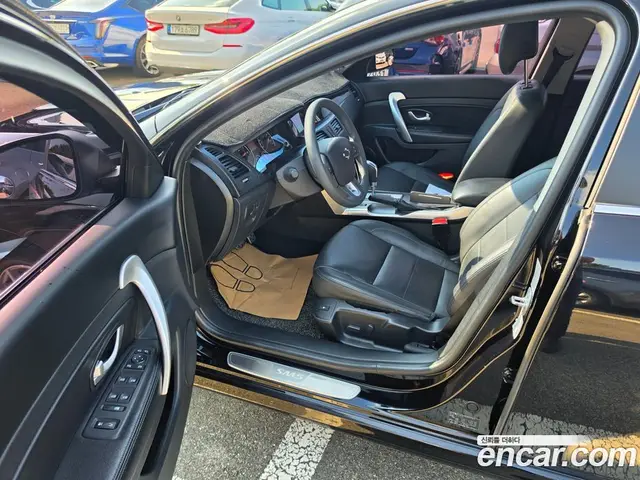 Renault (Samsung) SM5 2017 2.0 автомат (гидро), миниатюра 6 Renault (Samsung) SM5 2017 2.0 автомат (гидро), миниатюра 6
