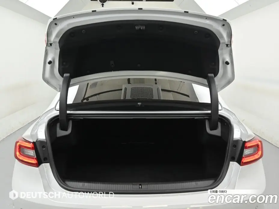 Renault (Samsung) SM6 2018 2.0 автомат (гидро), фото 18 Renault (Samsung) SM6 2018 2.0 автомат (гидро), фото 18