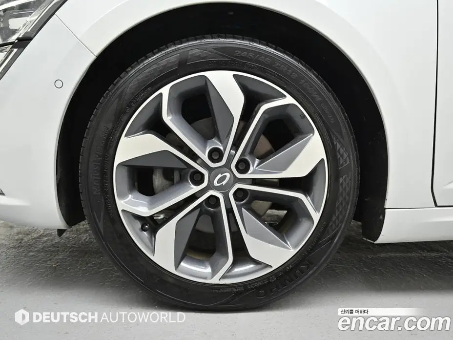 Renault (Samsung) SM6 2018 2.0 автомат (гидро), фото 4 Renault (Samsung) SM6 2018 2.0 автомат (гидро), фото 4