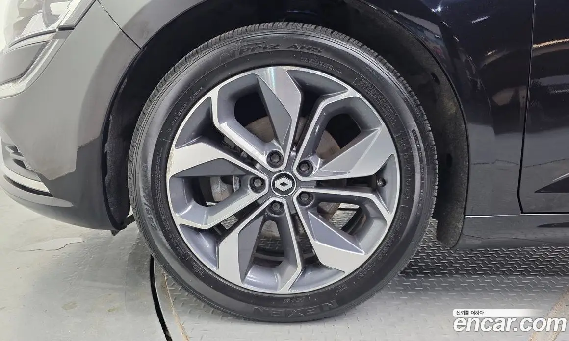 Renault (Samsung) SM6 2019 2.0 автомат (гидро), фото 4 Renault (Samsung) SM6 2019 2.0 автомат (гидро), фото 4