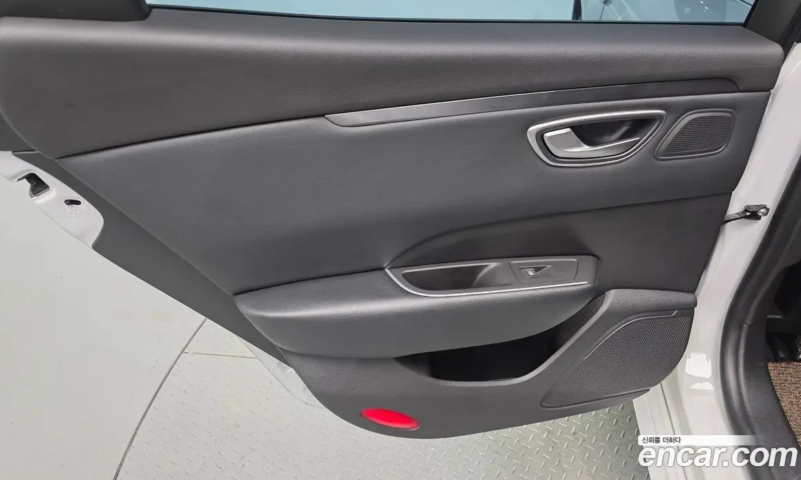 Renault (Samsung) SM6 2022 2.0 автомат (гидро), фото 15 Renault (Samsung) SM6 2022 2.0 автомат (гидро), фото 15