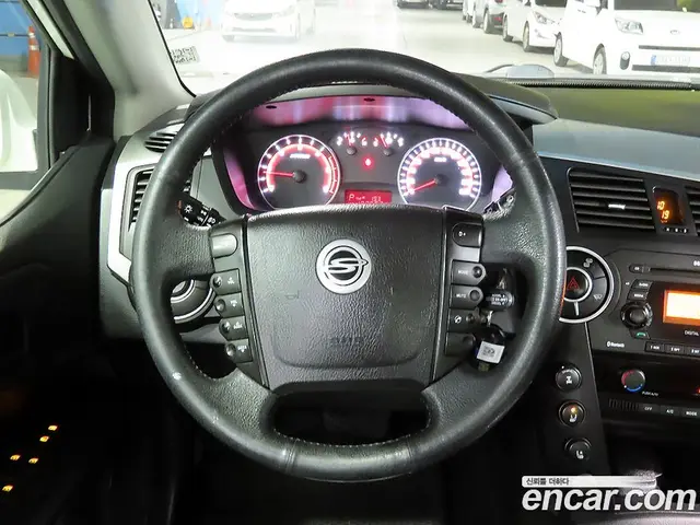 SsangYong Korando 2013 2.0 автомат (гидро), миниатюра 10
