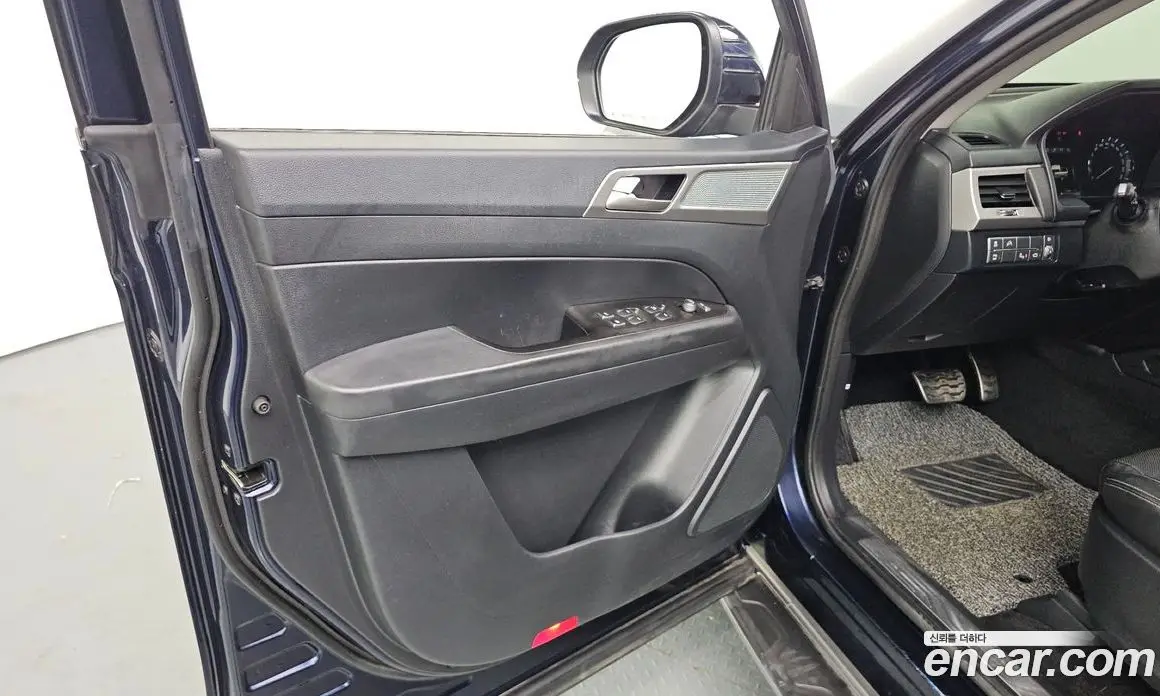 SsangYong Rexton 2018 2.2 автомат (гидро), фото 14 SsangYong Rexton 2018 2.2 автомат (гидро), фото 14