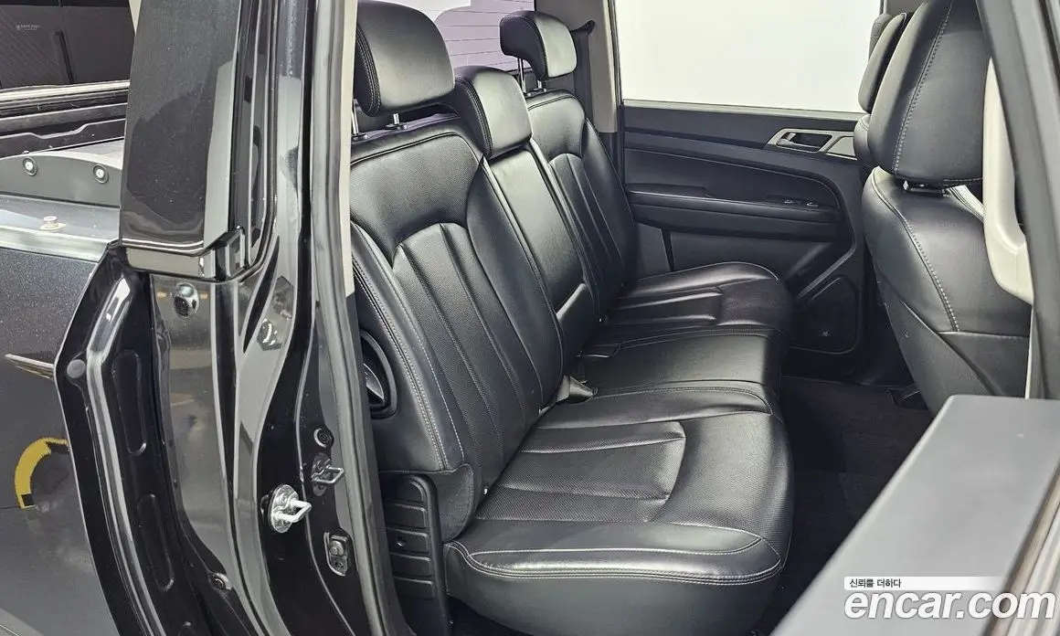 SsangYong Rexton 2018 2.2 автомат (гидро), фото 17