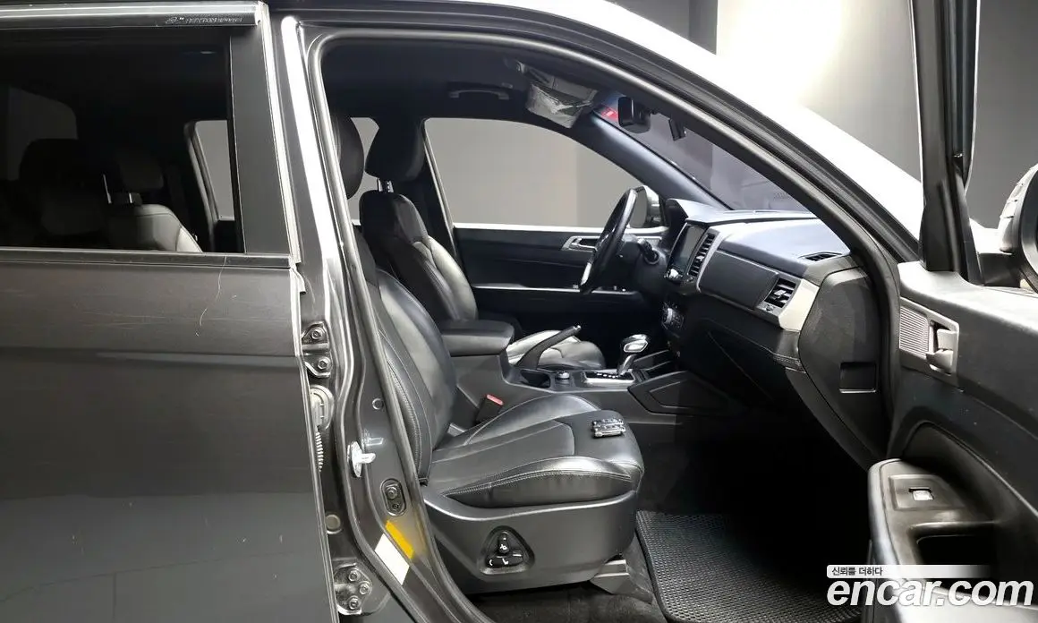 SsangYong Rexton 2019 2.2 автомат (гидро), фото 17 SsangYong Rexton 2019 2.2 автомат (гидро), фото 17