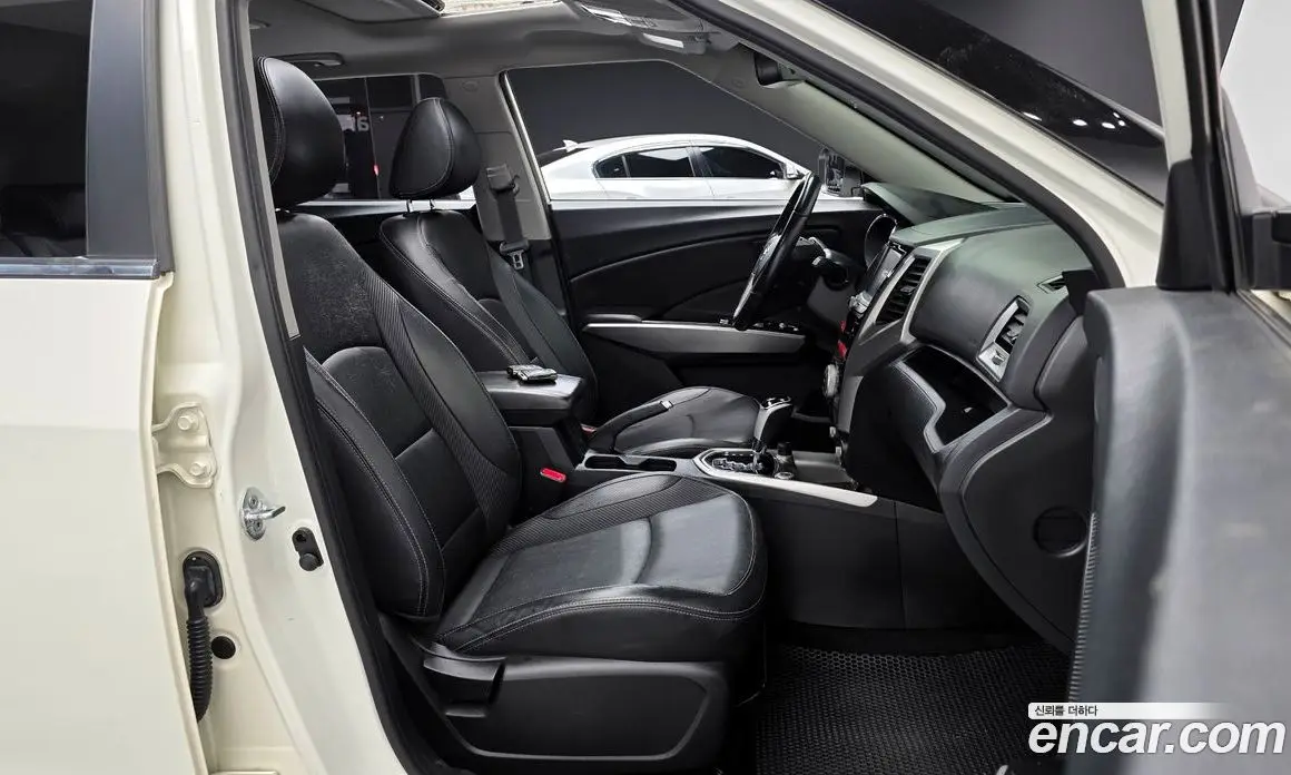 SsangYong TIBOLI 2015 1.6 автомат (гидро), фото 17 SsangYong TIBOLI 2015 1.6 автомат (гидро), фото 17