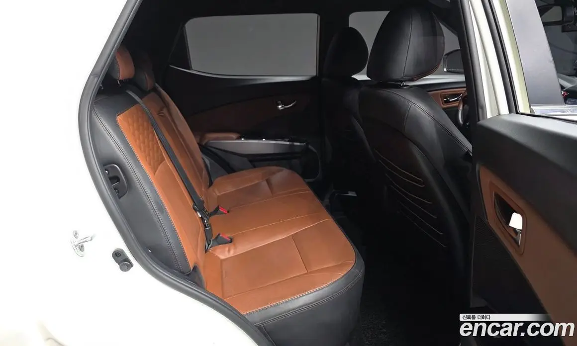 SsangYong TIBOLI 2017 1.6 автомат (гидро), фото 18