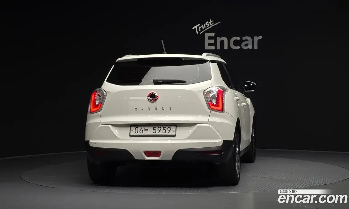 SsangYong TIBOLI 2018 1.6 автомат (гидро), фото 4 SsangYong TIBOLI 2018 1.6 автомат (гидро), фото 4