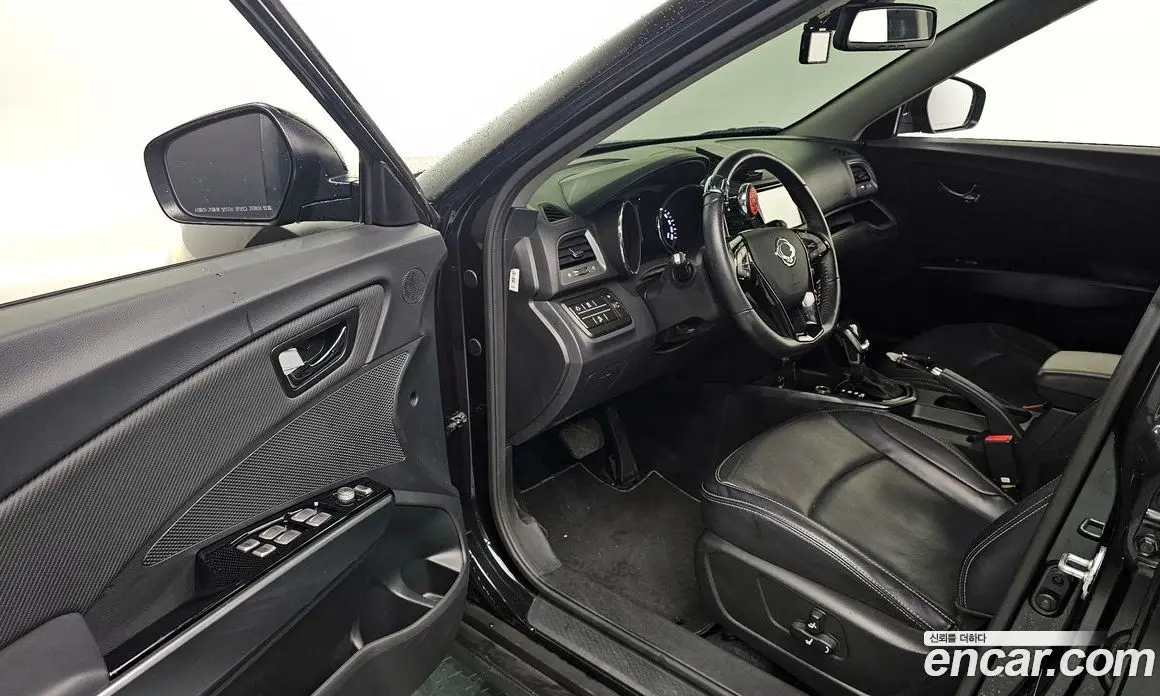 SsangYong TIBOLI 2019 1.6 автомат (гидро), фото 13 SsangYong TIBOLI 2019 1.6 автомат (гидро), фото 13