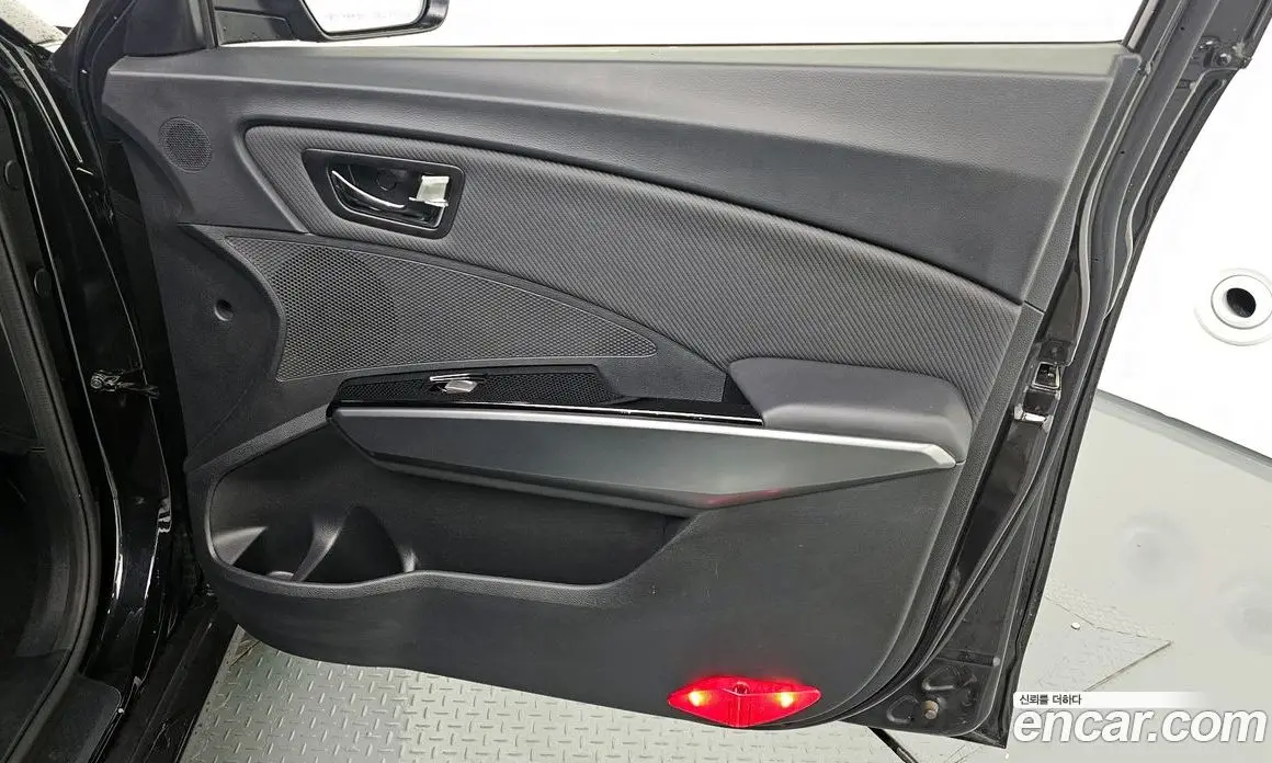 SsangYong TIBOLI 2019 1.6 автомат (гидро), фото 14 SsangYong TIBOLI 2019 1.6 автомат (гидро), фото 14