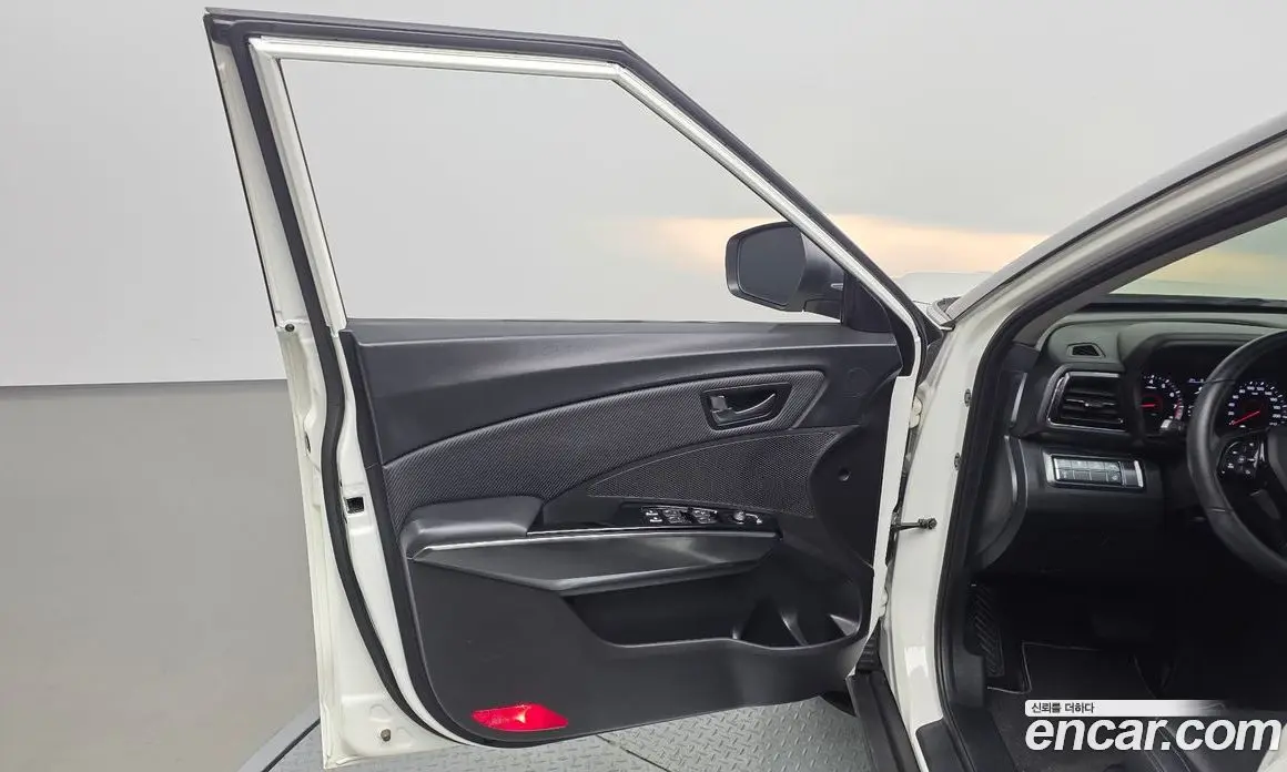 SsangYong TIBOLI 2021 1.5 автомат (гидро), фото 14 SsangYong TIBOLI 2021 1.5 автомат (гидро), фото 14