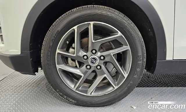 SsangYong TIBOLI 2022 1.5 автомат (гидро), миниатюра 5