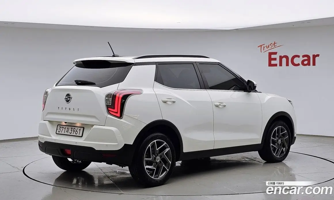 SsangYong TIBOLI 2022 1.5 автомат (гидро), фото 2 SsangYong TIBOLI 2022 1.5 автомат (гидро), фото 2