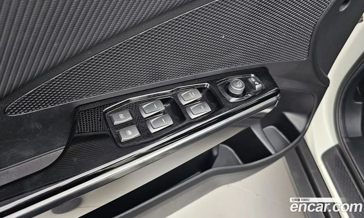 SsangYong TIBOLI 2022 1.5 автомат (гидро), фото 18 SsangYong TIBOLI 2022 1.5 автомат (гидро), фото 18