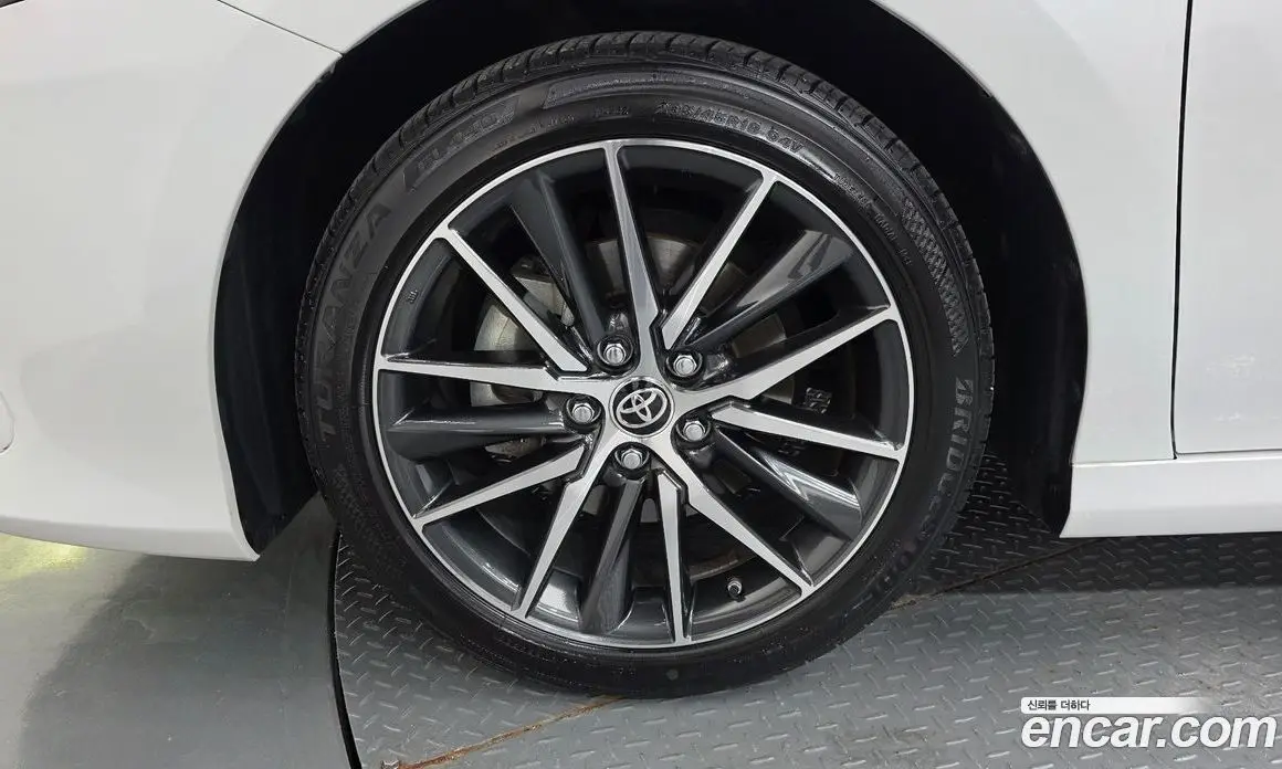Toyota Camry 2024 2.5 автомат (гидро), фото 5 Toyota Camry 2024 2.5 автомат (гидро), фото 5