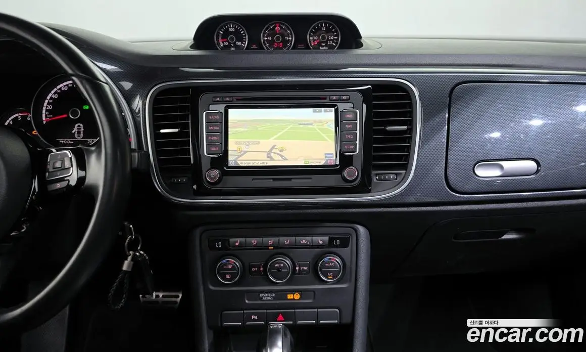Volkswagen Beatle 2015 2.0 автомат (гидро), фото 19 Volkswagen Beatle 2015 2.0 автомат (гидро), фото 19