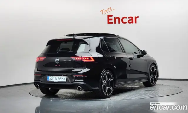 Volkswagen Golf, 2025, 17 039 км