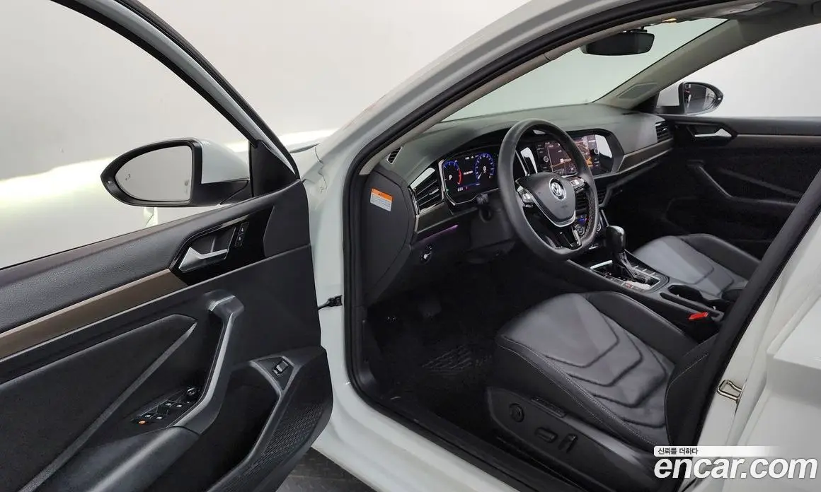 Volkswagen Jetta 2021 1.4 автомат (гидро), фото 13