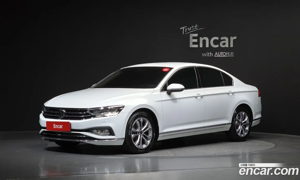 Volkswagen Passat 2022 2.0 автомат (гидро), фото 1 Volkswagen Passat 2022 2.0 автомат (гидро), фото 1