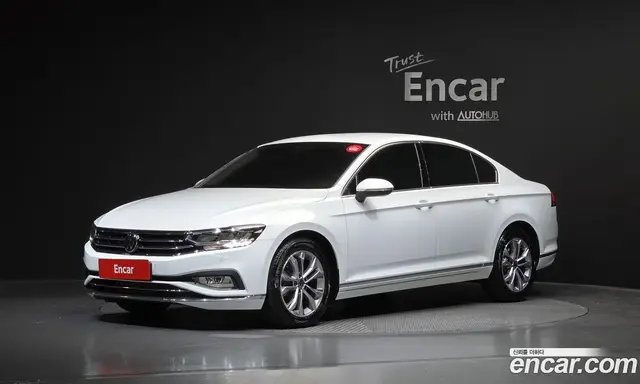 Volkswagen Passat, 2022, 67 592 км